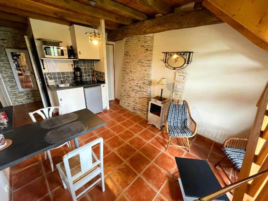Appart' D'Hotes , Ch Et Gite Au Manoir De La Haute Pilais Chantepie Exterior foto
